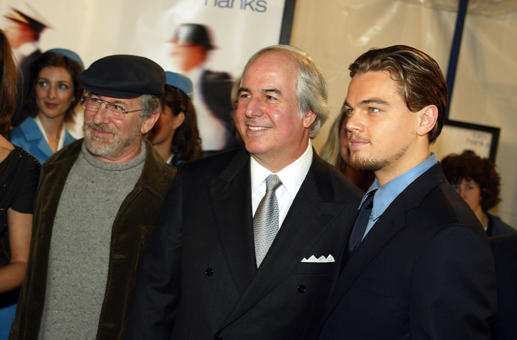 Steven Spielberg, Frank Abagnale et Leonardo DiCaprio.