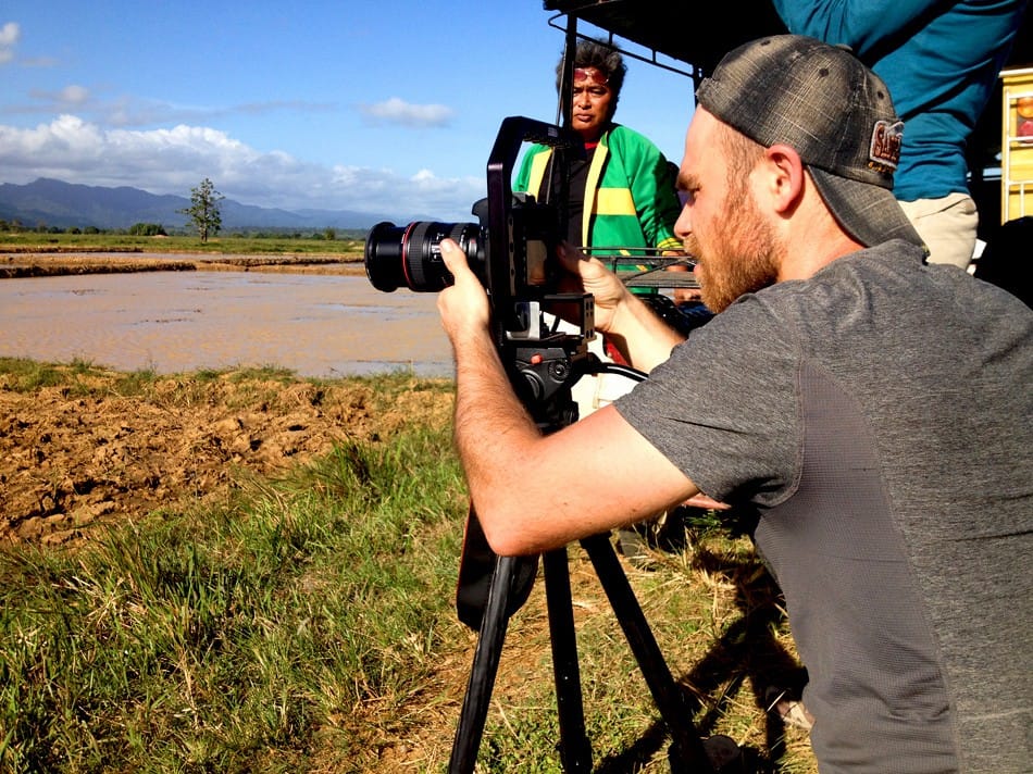 Tournage dans les champs du fermier Nicky Ticobay