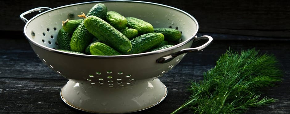 Nettoyants pour fruits et légumes: plus efficaces que l'eau contre les pesticides? 