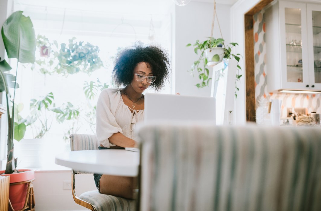 Le coronavirus pourrait avoir des répercussions insoupçonnées, notamment sur le milieu du travail, Rubrique Techno