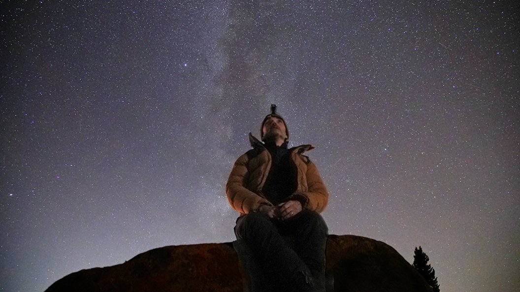 Incursion dans l'univers visuel de Stéphane Simard, chasseur d'étoiles