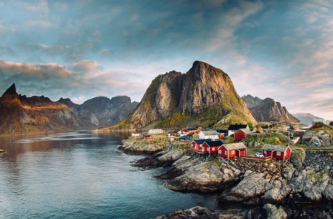 Un village de l'archipel norvégien Lofoten Un village de l'archipel norvégien Lofoten