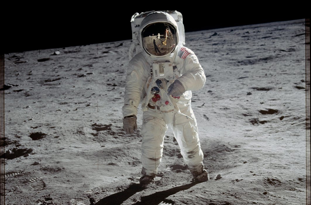 L'astronaute Buzz Aldrin lors de la première mission sur la Lune. L'astronaute Buzz Aldrin lors de la première mission sur la Lune.