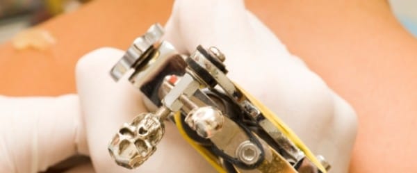 Un tatouage magnétique Un tatouage magnétique