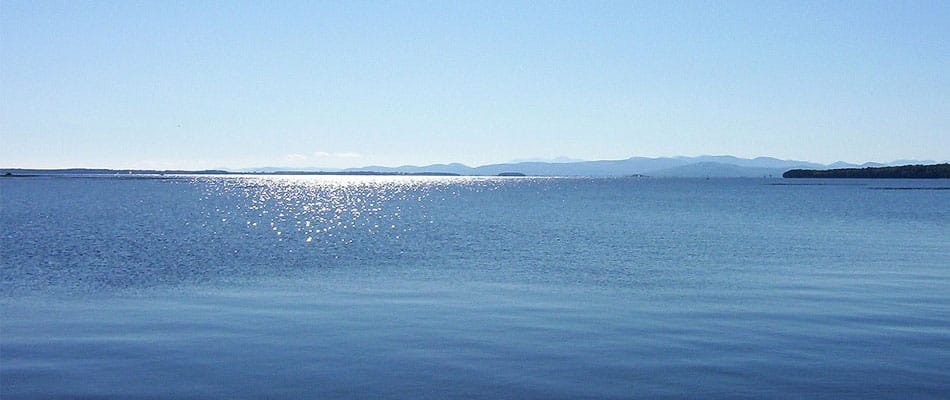 Le lac Champlain gelé dur : une rareté