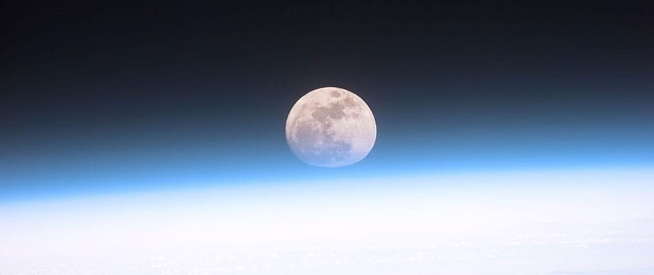 La Lune : une planète?